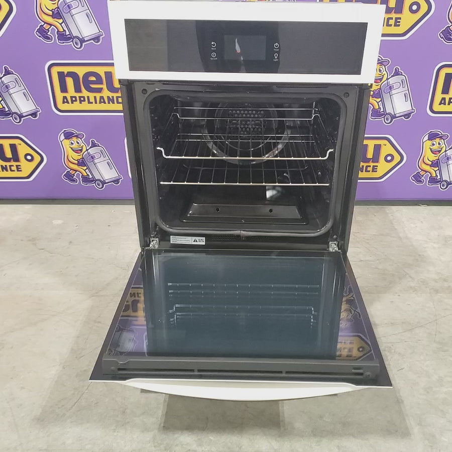 Pictures of Frigidaire Gallery Single Gas 24" Wall Oven with Air Fry, Bread Proof, and Capacitive Touch GCWG2438AW - Scratch and Dent (Minor) - Neu Appliance Outlet - Discount Appliance Outlet in Austin, Tx