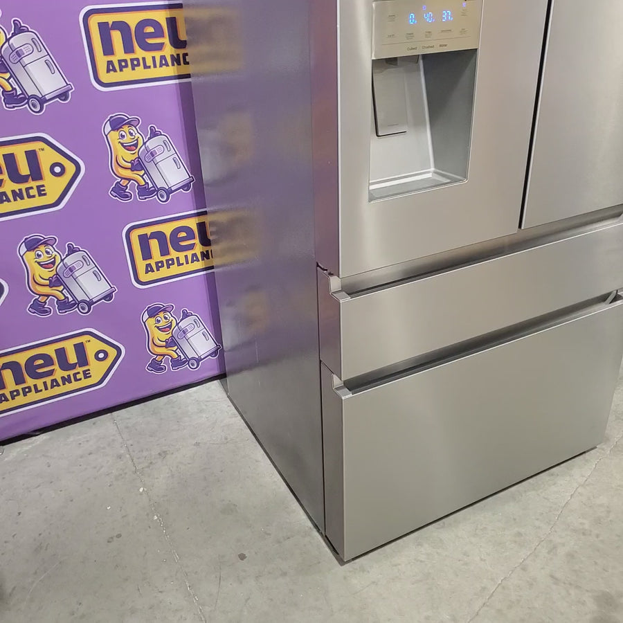 Pictures of Hisense PureFlat 25.6-cu ft 4-Door Smart French Door ENERGY STAR Refrigerator in Stainless Steel with Ice Maker, Water and Ice Dispenser HRM260N6TSE - Scratch & Dent (Moderate) - Neu Appliance Outlet - Discount Appliance Outlet in Austin, Tx