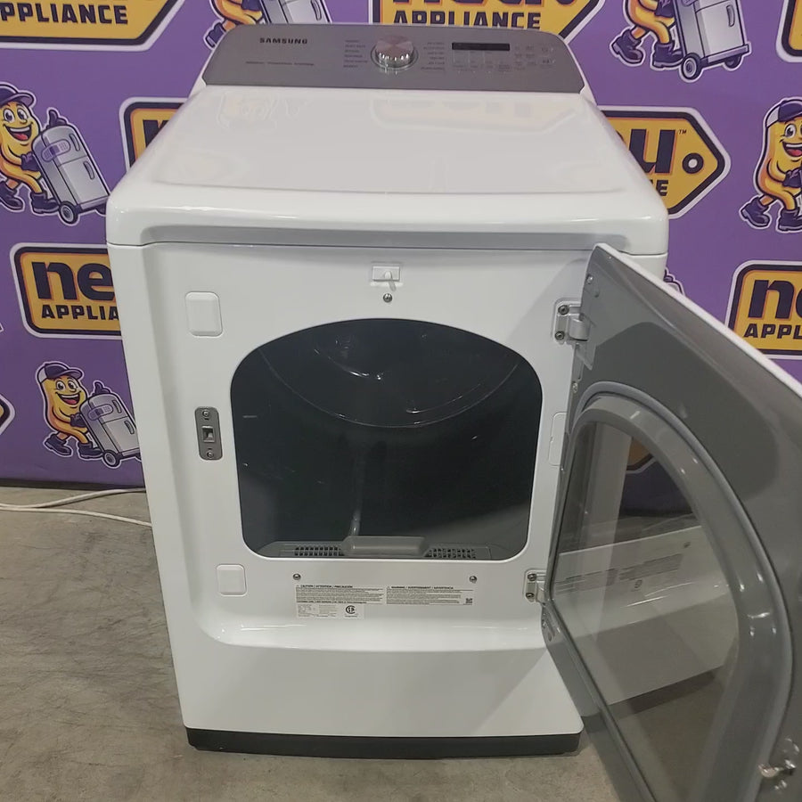 Pictures of Samsung 5.2 cu. ft. Large Capacity Smart Top Load Washer with Super Speed Wash in White WA52DG5500AW - Scratch & Dent (Minor) and Samsung White Smart Electric 7.4 Cu. Ft. Dryer with Sensor Dry and Steam Sanitize+ DVE52A5500W - Scratch & Dent (Moderate) - Neu Appliance Outlet - Discount Appliance Outlet in Austin, Tx