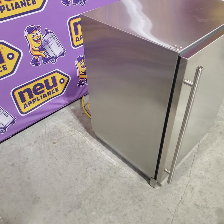 Pictures of U-Line 24 Inch Outdoor Refrigerator with Convection Cooling System, Digital Touch Controls, LED Lighting, White Interior and 5.4 cu. ft. Capacity 11111537 - UORE124-SS01A - Open Box - Neu Appliance Outlet - Discount Appliance Outlet in Austin, Tx