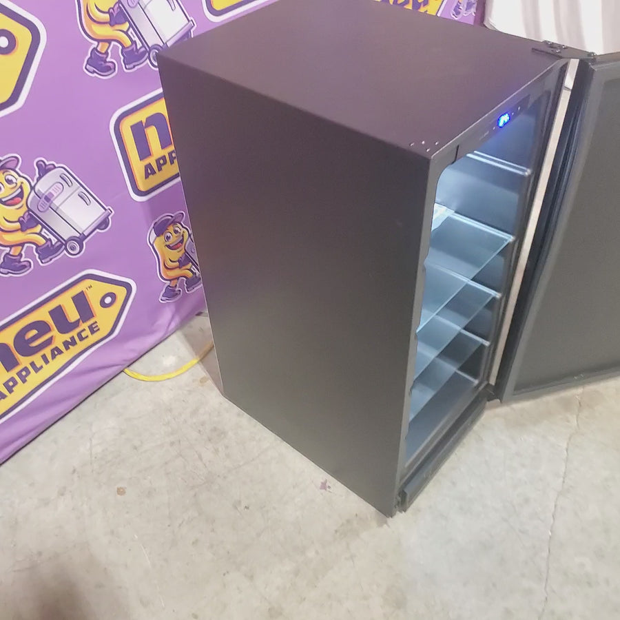 Pictures of U-Line 1 Class 3.1 cu ft Mini Fridge in Black 11110442 - UHRE115-BS01A - Open Box - Neu Appliance Outlet - Discount Appliance Outlet in Austin, Tx