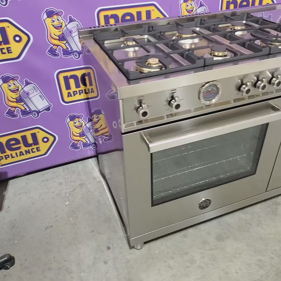 Pictures of Bertazzoni 48 Inch Freestanding Gas Range with 6 Sealed Burners, 7.1 cu. ft. Total Capacity, Dual Convection, and Electric Griddle PRO486BTFGMXT - Scratch & Dent (Minor) - Neu Appliance Outlet - Discount Appliance Outlet in Austin, Tx