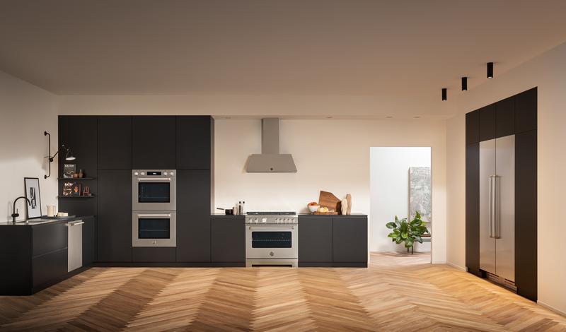 Bertazzoni Master Series 36 Inch Freestanding Gas Range with 5 Sealed Burners, 5.9 cu. ft. Oven Capacity, Dual Convection Oven, Soft-Close Door Stainless Steel Natural Gas MAST365GASXE - Scratch & Dent (Moderate)