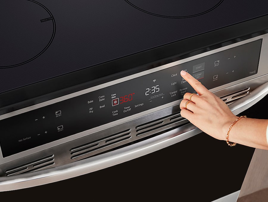 LG 6.3 cu. ft. Smart Induction Slide-in Range with Convection and Air Fry 3SD909 - LSIL6332FE - Open Box