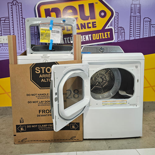 Pictures of Ge Profile White Energy Star 4.9 Cu. Ft. Top Load Washer with FlexDispense PTW605BSRWS - New in Box and GE Profile White ENERGY STAR® 7.4 cu. ft. Capacity aluminized alloy drum Gas Dryer with Sanitize Cycle and Sensor Dry - Scratch & Dent - (Moderate) - Neu Appliance Outlet - Discount Appliance Outlet in Austin, Tx